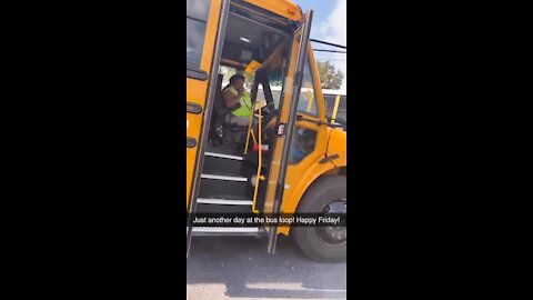 Middle school bus driver sings her heart out for her passengers