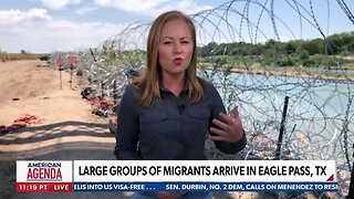 Large groups of migrants arrive in Eagle Pass, TX