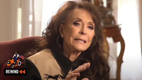 Loretta Lynn Is FIGHTING MAD About Country Music 😠