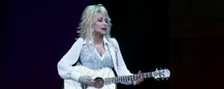 New Christmas moving coming to Netflix featuring Dolly Parton
