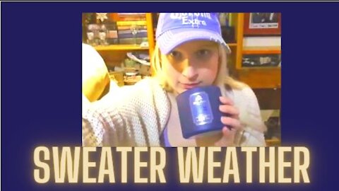 Bath & Body Works Sweater Weather Candle Review I The Candle Queen🕯👑 #bathandbodyworks #candles #bbw