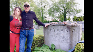 Joey Ramone's Grave on his Birthday 2021