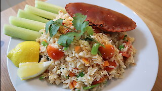 How to make crab fried rice (Khao Pad Boo)