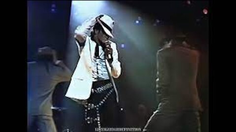Michael Jackson Smooth Criminal Live at Wembley 1988