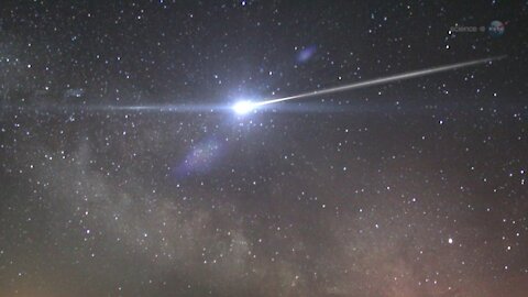 ScienceCasts: A Meteor Shower from Halley's Comet