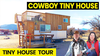 'The Peacock' Cowboy Tiny House Tour, Nevada