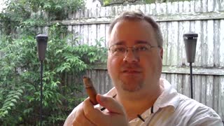 La Gloria Cubana Artesenos Retro Especial Club Cigar Review