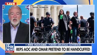 Huckabee TORCHES AOC And Ilhan Omar For Arrest