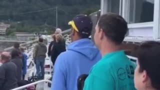Liberty-Loving Dad BELTS Out National Anthem When it is Not Played!