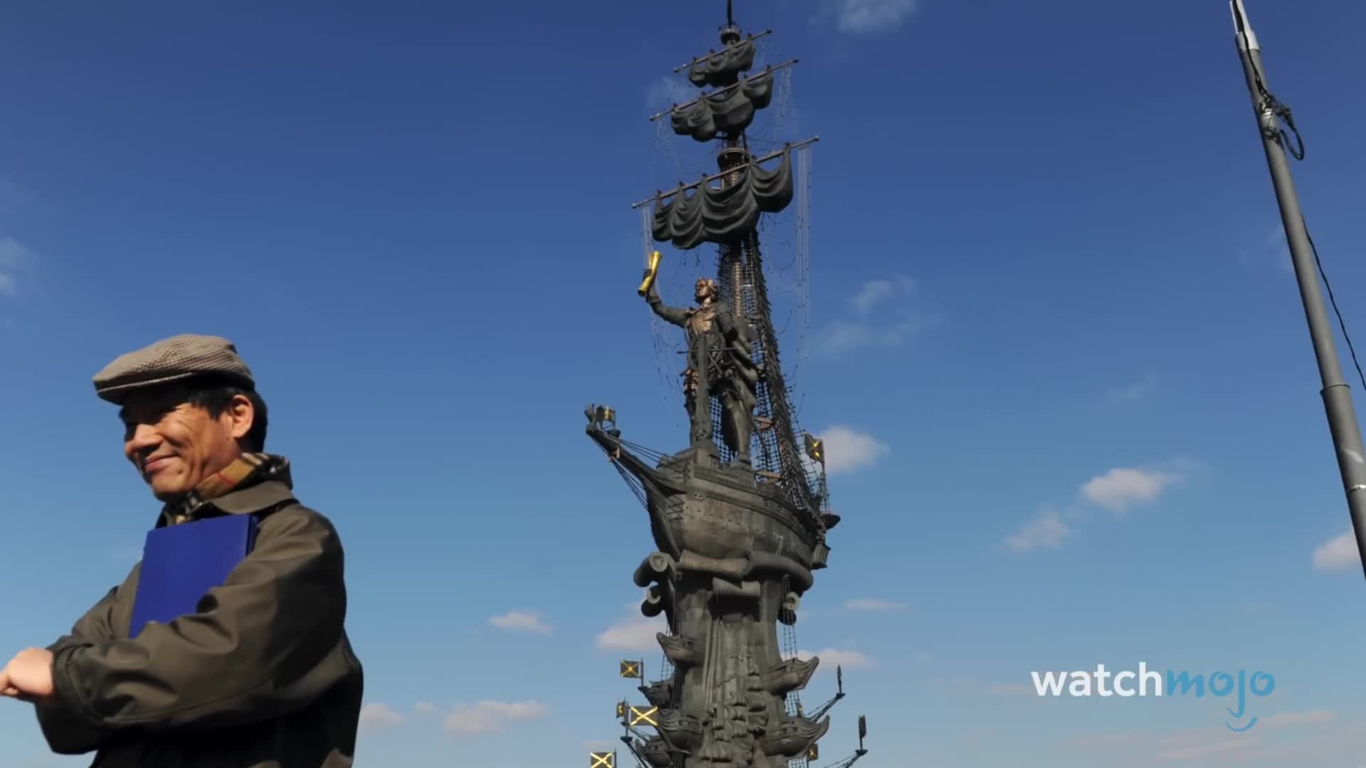 top-10-biggest-statues-in-the-world