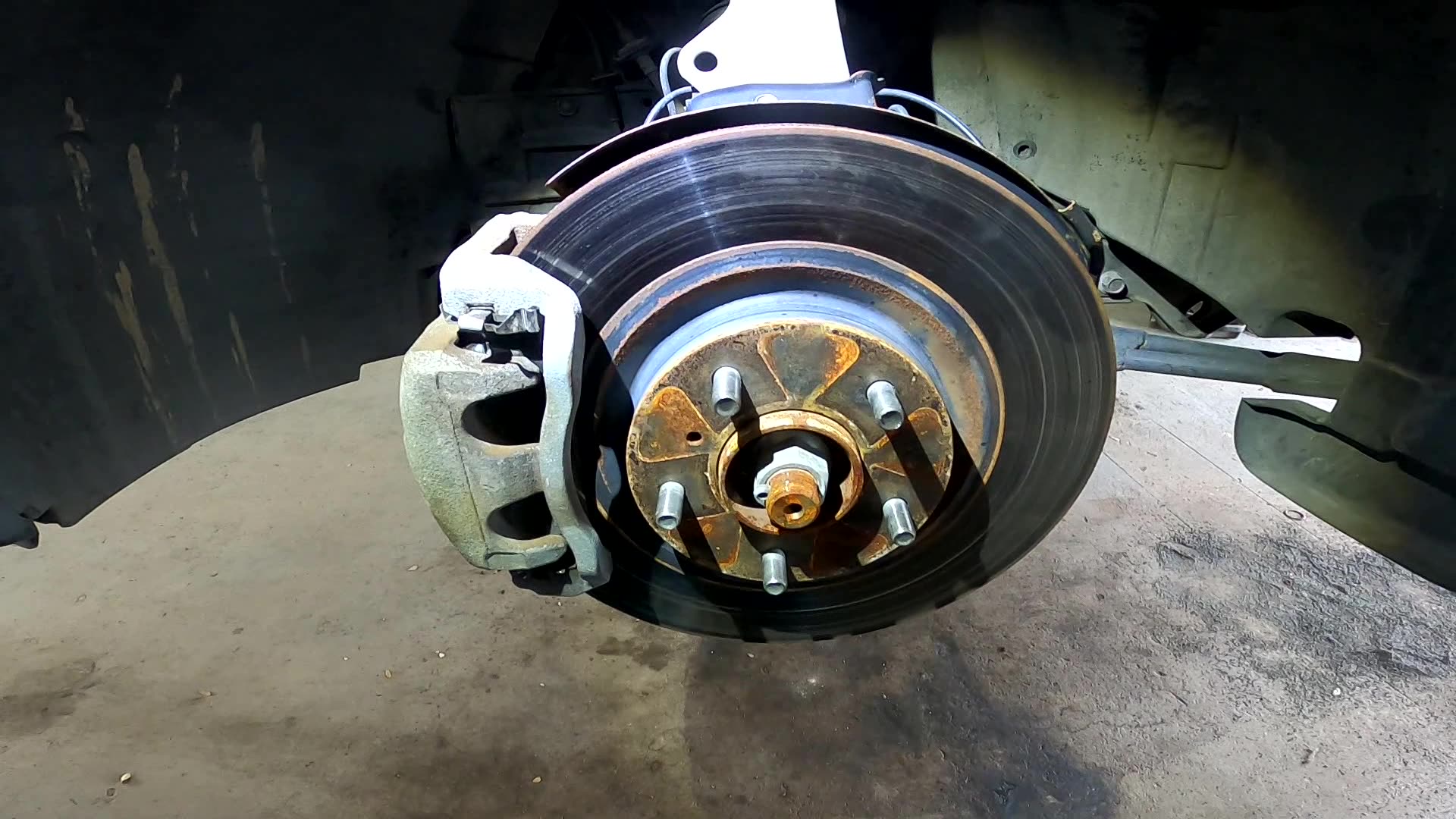 how-to-replace-brake-pads-on-an-infinity-front-brakes