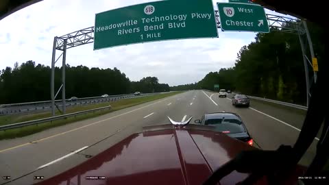 This Terrifying Dash Cam Footage Will Make Your Heart JUMP!