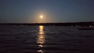 Great Moon Rise
