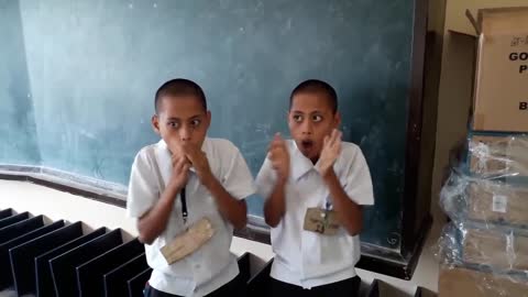 These kids are insane! Just look at their beatboxing talent.