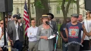 A Holocaust survivor speaking at protest outside NYC City Hall about covid mitigation policies