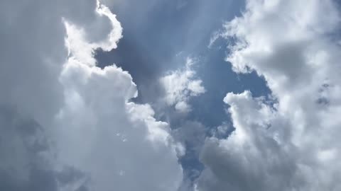 Rare light in clouds aka Crown flash over Miami Beach, Florida