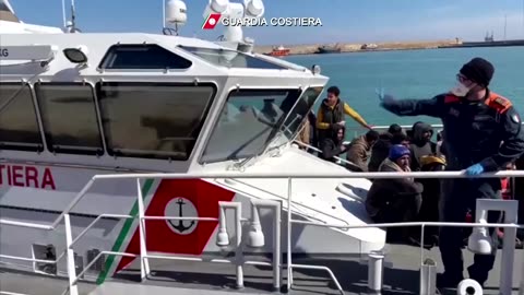 Over 700 migrants rescued off Italy’s coast