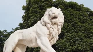 Lion Park Statue