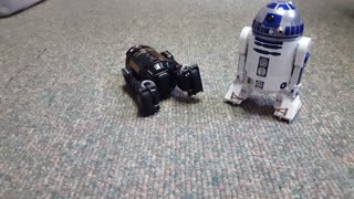 R2-Q5 seems to be having a little trouble