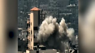 Video: Israel bombardea la franja de Gaza y derriba varios edificios