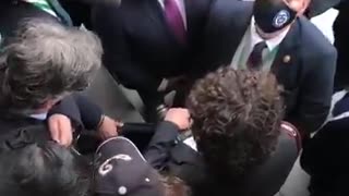 Video: Así reaccionó presidente Duque en Bolivia cuando le gritaron “paramilitar”