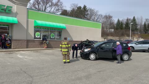 Car Crashes Into Concord Store