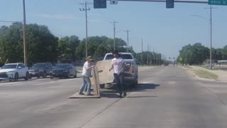 Good Samaritans Pick up Spilled Load