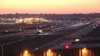 Beautiful sunset plane spotting at San Diego international Airport