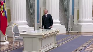 Biden unveils harsh sanctions after Russian attack