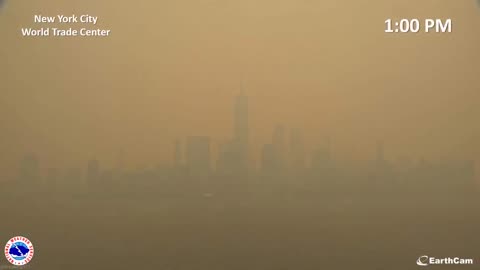 Timelapse of NYC skyline disappearing due to the wildfire smoke from Canada.