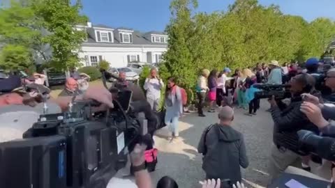 Martha’s Vineyard residents kicking out the 50 illegal migrants out of their liberal island