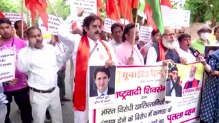 Hindu group protests against Trudeau in New Delhi