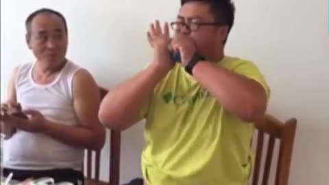 MAN FINISHES WATER BOTTLE IN ONE SECOND