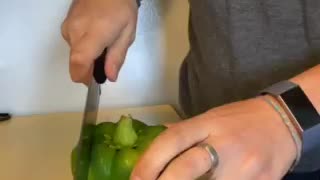How to Cut a Pepper!