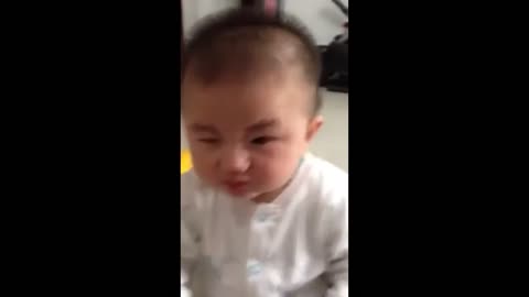 Baby Tastes Lemon For The First Time Check Out The Hilarious Reaction