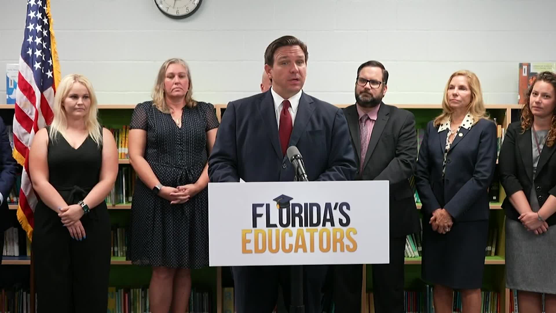 Florida's Teachers Receive 1,000 Bonuses