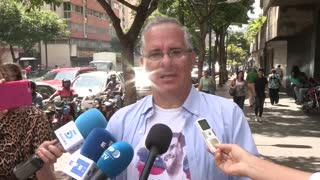Opositores venezolanos protestan contra los 100 días detención de Juan Requesens