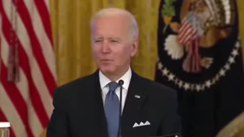 Joe Biden caught on hot mic THIS IS AMERICA 2022 PLEASE SEND HELP