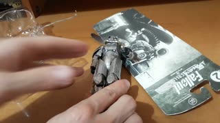 Fallout Unboxing Figure