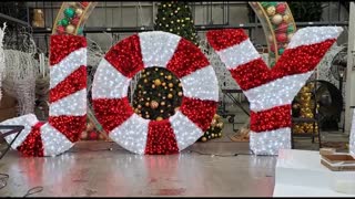 Awesome Outdoor Commercial Holiday Decor