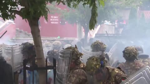 Kosovo: NATO forces injured in Riot