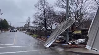 Tornado damage in Hopkinsville KY Jan 1, 2022