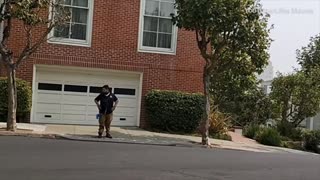 Man salutes before defecating in front of Nancy Pelosi's home