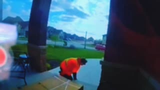 amazon delivery man angry with his own lifee