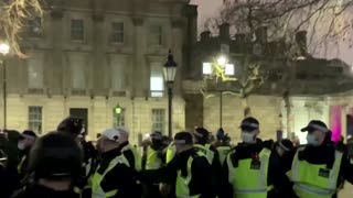 London police and protestors clash over COVID restrictions