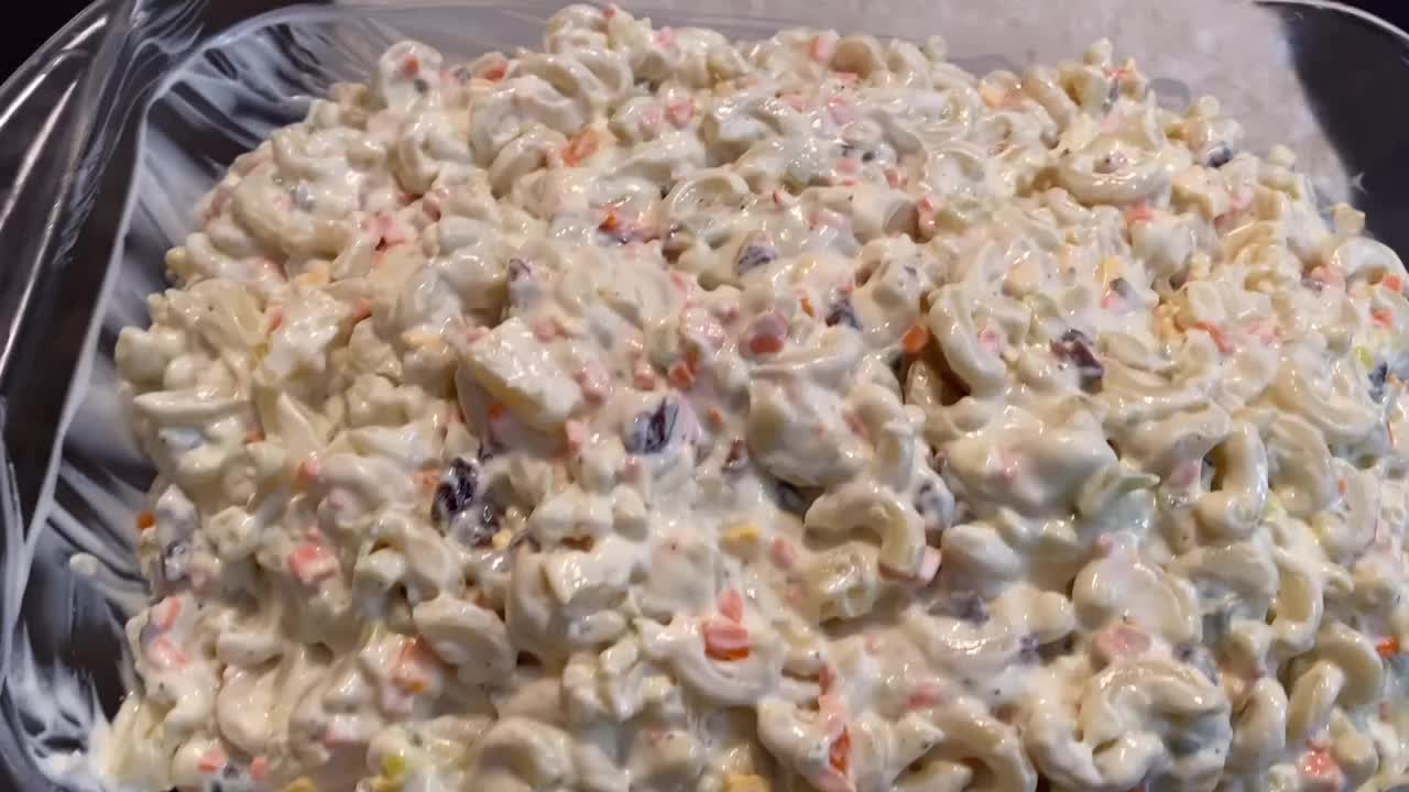 old fashioned macaroni salad with sour cream