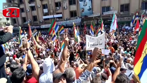 Crowds in Syria openly protest Assad's government