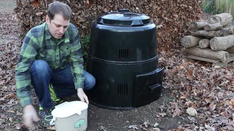 How to Set Up a Compost Bin |