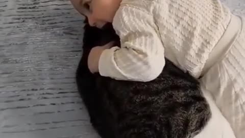 Cute baby playing with cats😻😍