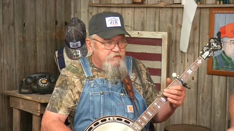 Old Bluegrass Song Cabin in Hills of Caroline